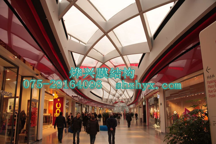 商場建筑方案配上ETFE膜結(jié)構(gòu)，彰顯大智慧
